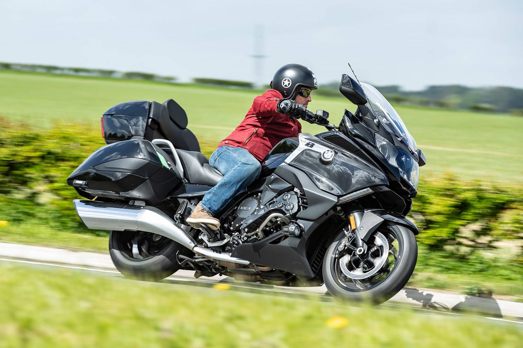 Bmw k 1600 grand america против honda gl 1800 gold wing