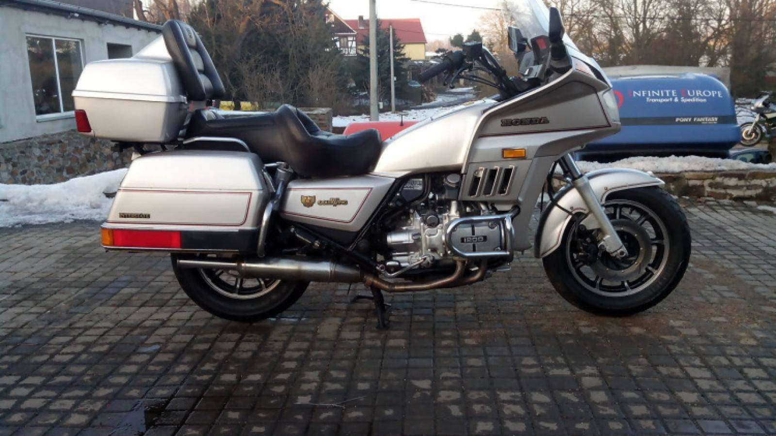 Мотоцикл honda gl 1200 goldwing aspencade 1986 фото, характеристики, обзор, сравнение на базамото