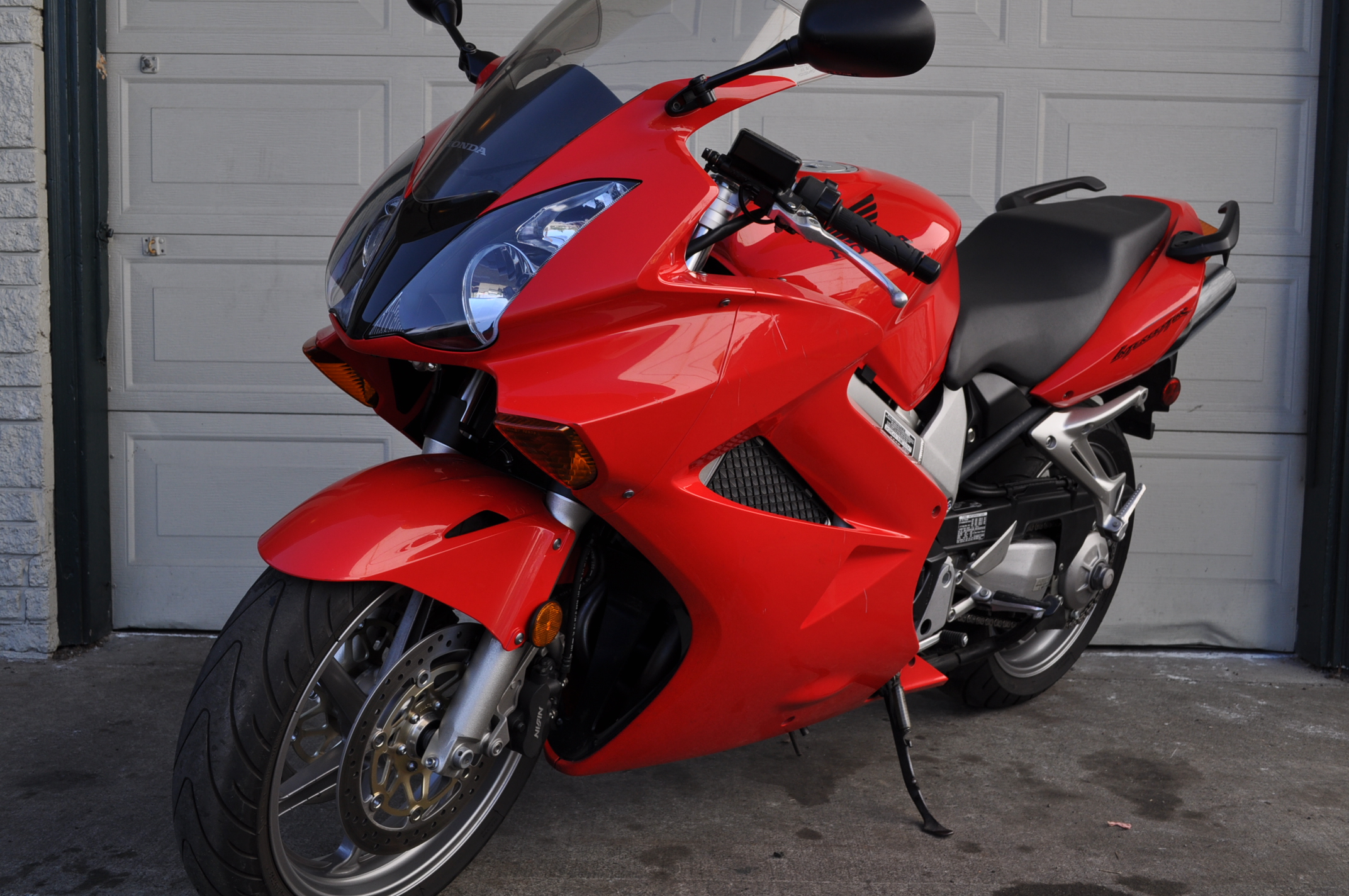 Vfr 800 interceptor