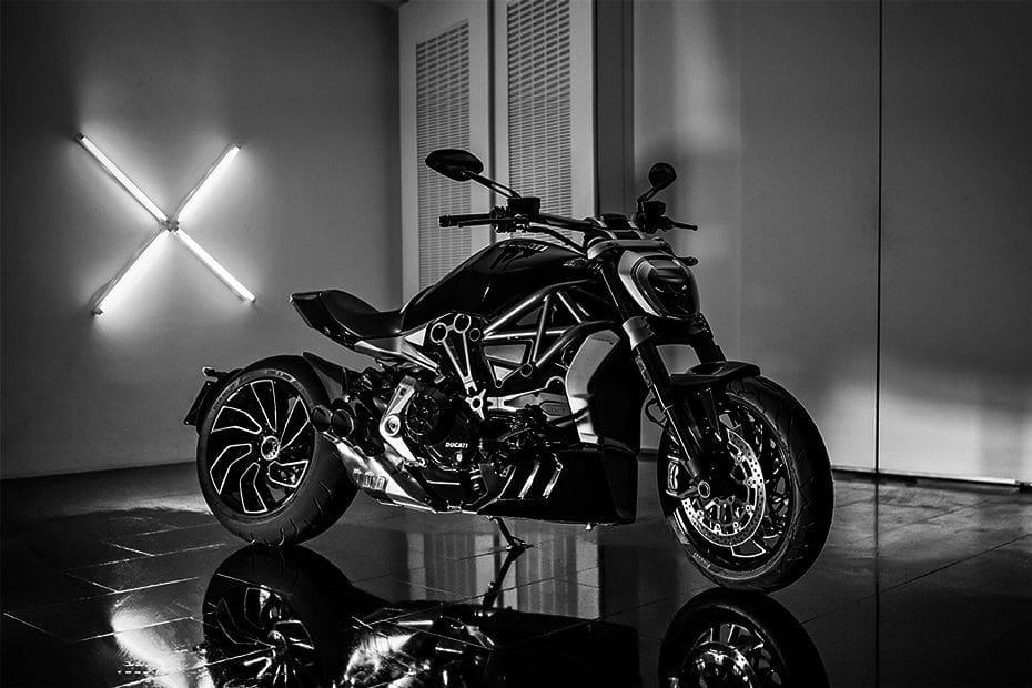 Ducati diavel (дукати дьявол) — обзор мощного мотоцикла с утонченным дизайном