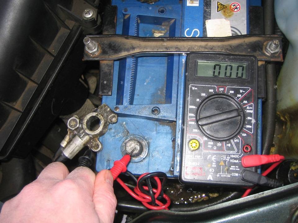 Как проверить авто на утечку тока мультиметром – защита имущества