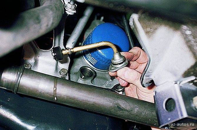 Почему пропадает давление моторного масла в двигателе?