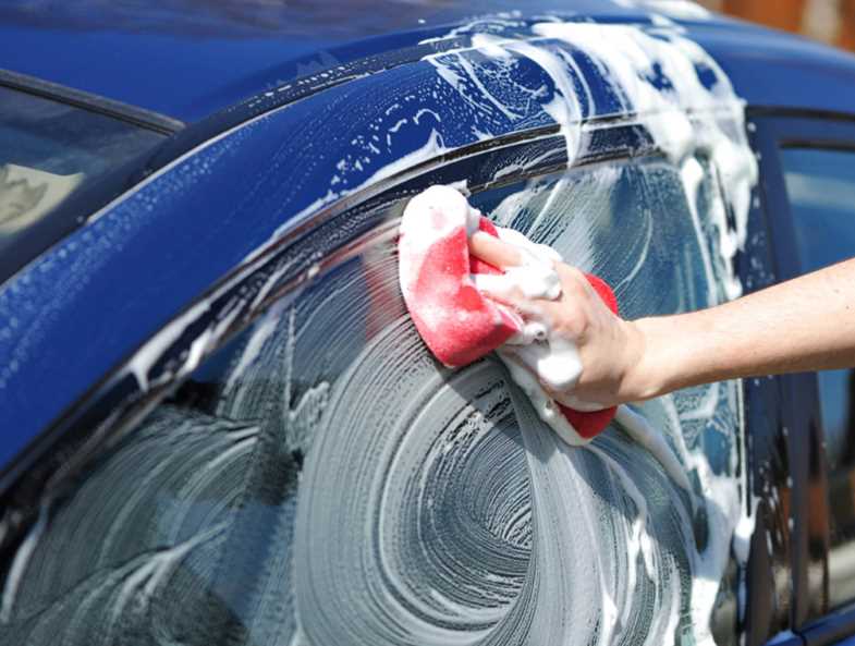 Как правильно мыть машину бесконтактной мойкой