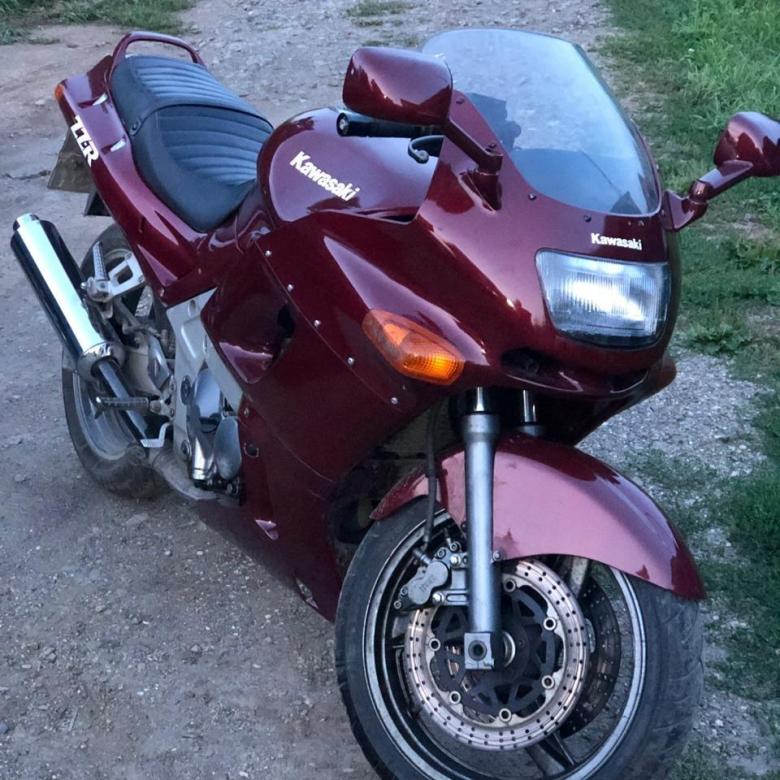 Мотоцикл kawasaki zrx 400 — оставил заметный след в индустрии