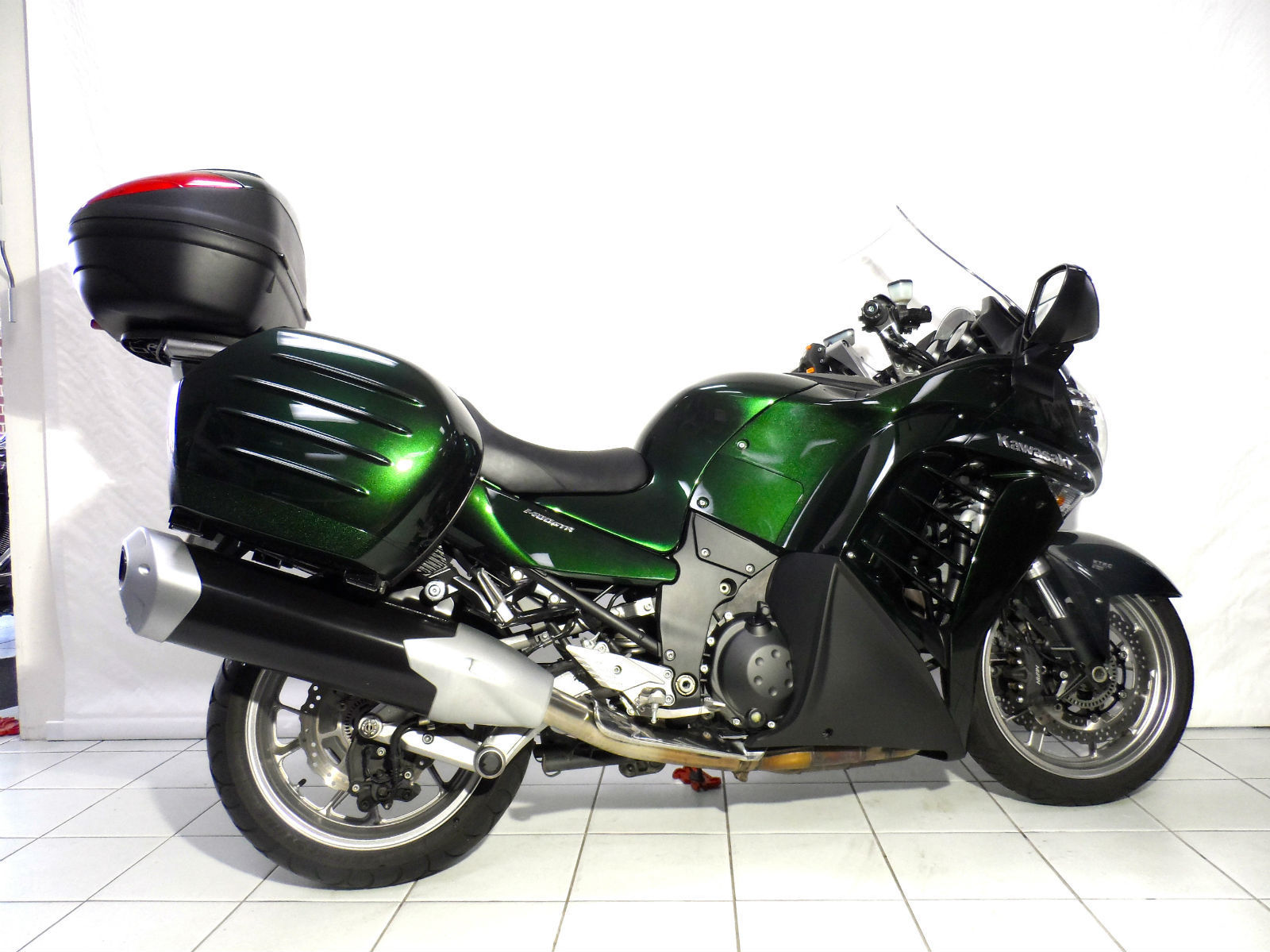 Kawasaki gtr 1400 (gtr1400) – отзывы и характеристики
