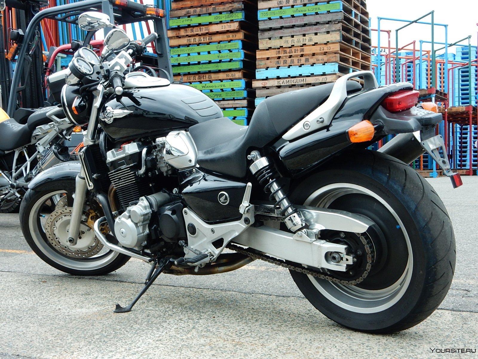 Мотоцикл honda x4 — отличный байк для быта и отдыха