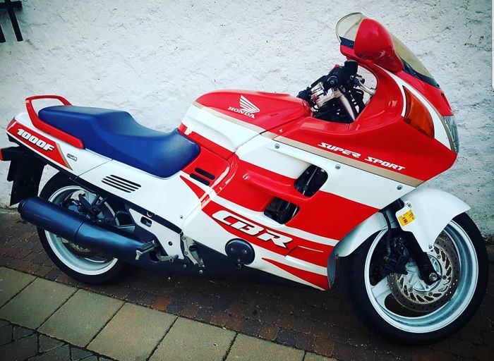 Мотоцикл honda cbr 1000 f 1989