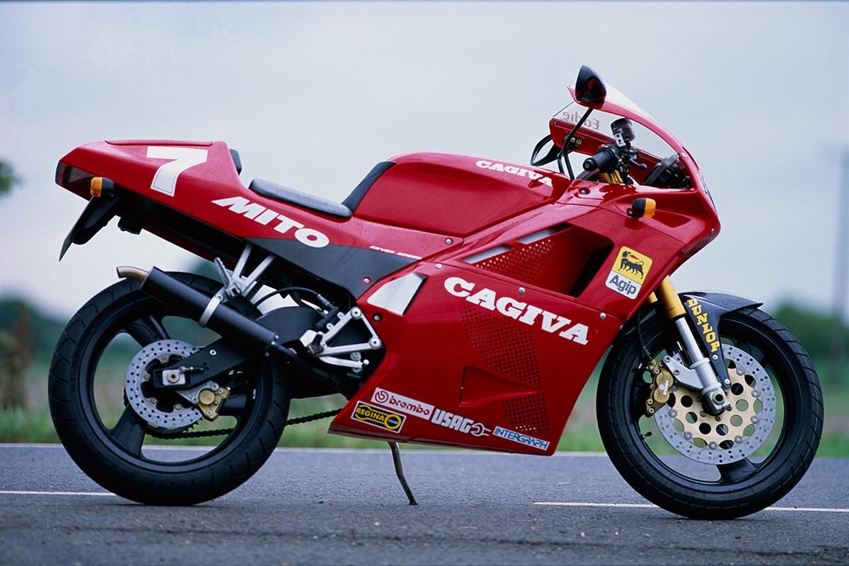 Kawasaki kz1000r eddie lawson replica - motorcycle classics