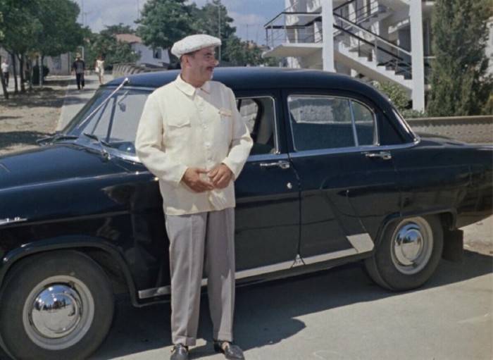 Машины из культовой советской комедии «королева бензоколонки»: классика советского автопрома - авто гуру