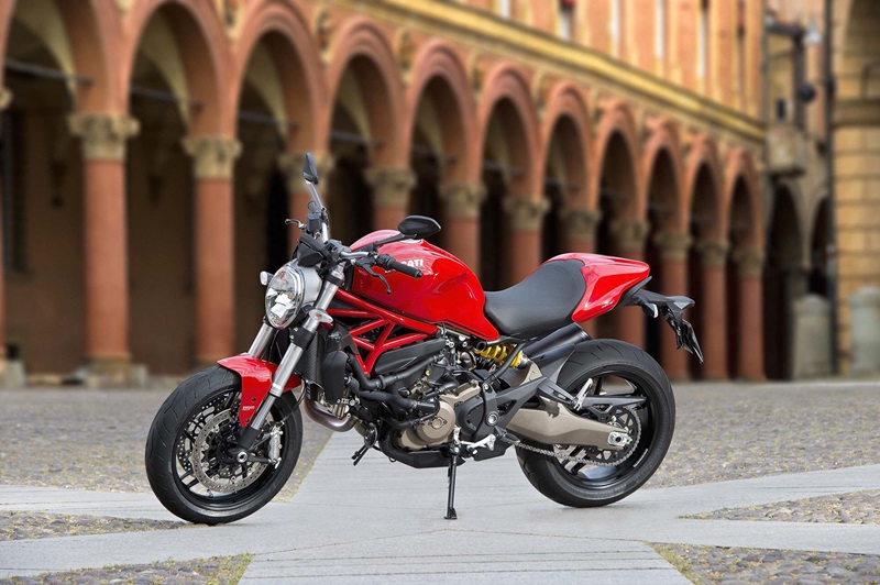 Мотоциклы ducati monster: описание, модельный ряд, технические характеристики :: syl.ru