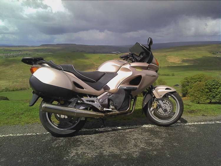 Honda transalp 650v - обзор легендарного японского эндуро-байка