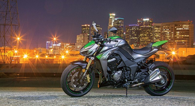 Туристический мотоцикл kawasaki versys 1000 2021. тестирование