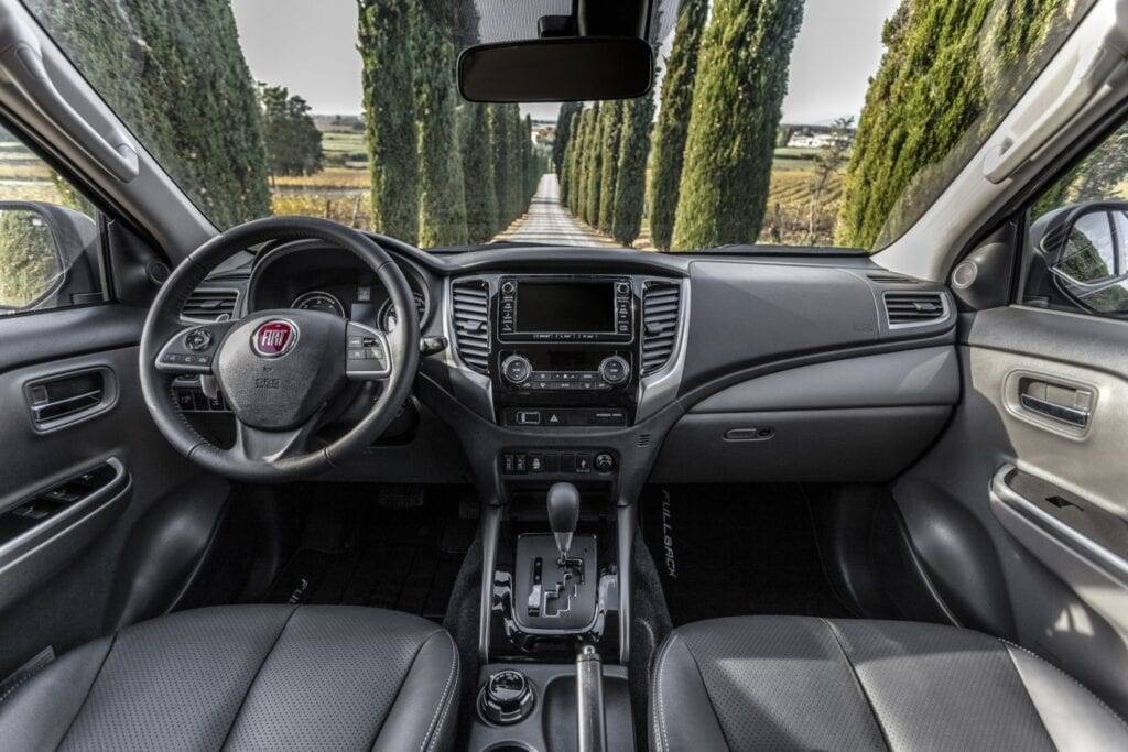 Fiat fullback – взгляд на новинку от итальянцев и на главных конкурентов