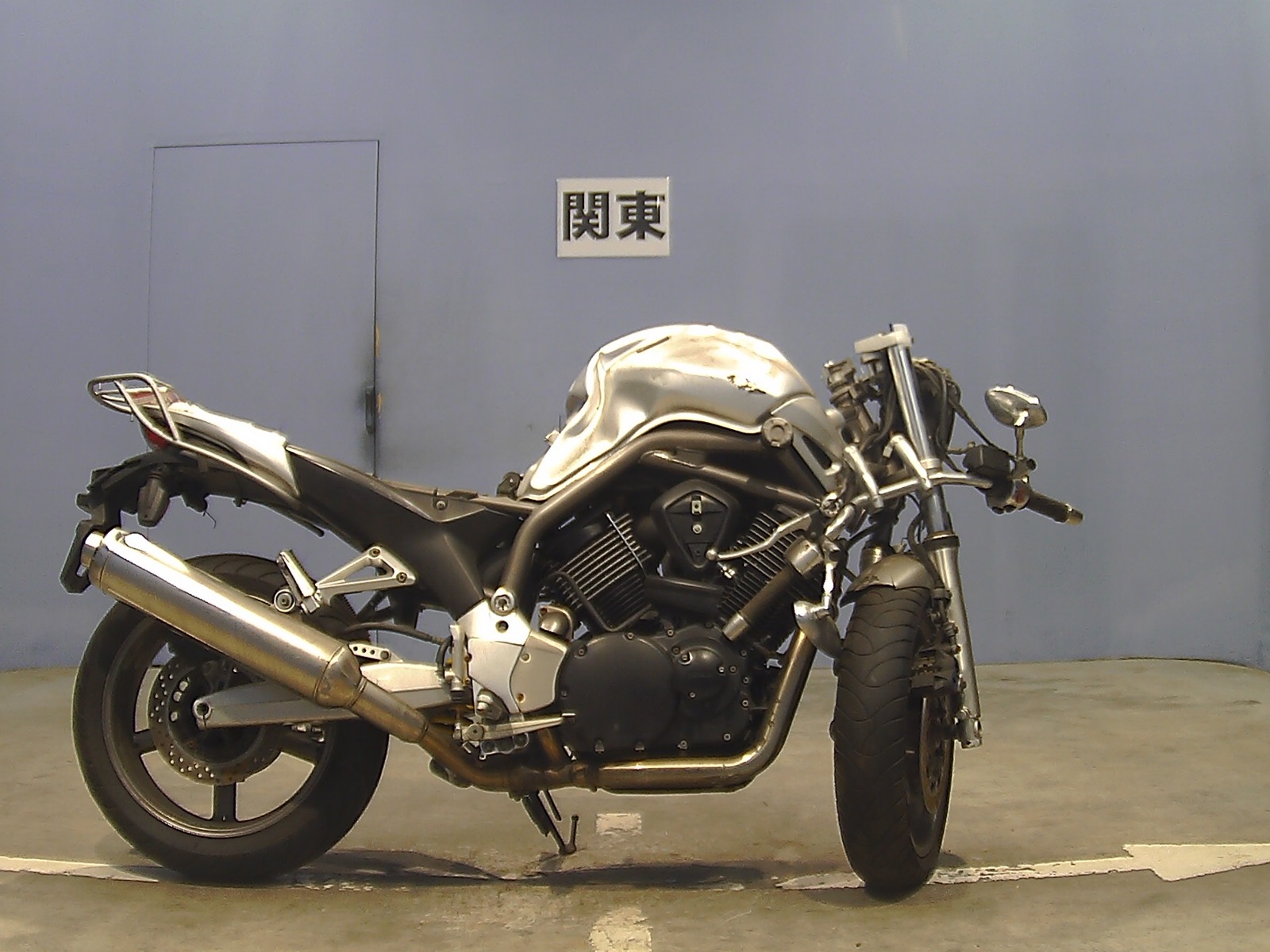 Мотоцикл ямаха bt 1100 bulldog - гибрид нейкеда и круизера | ⚡chtocar