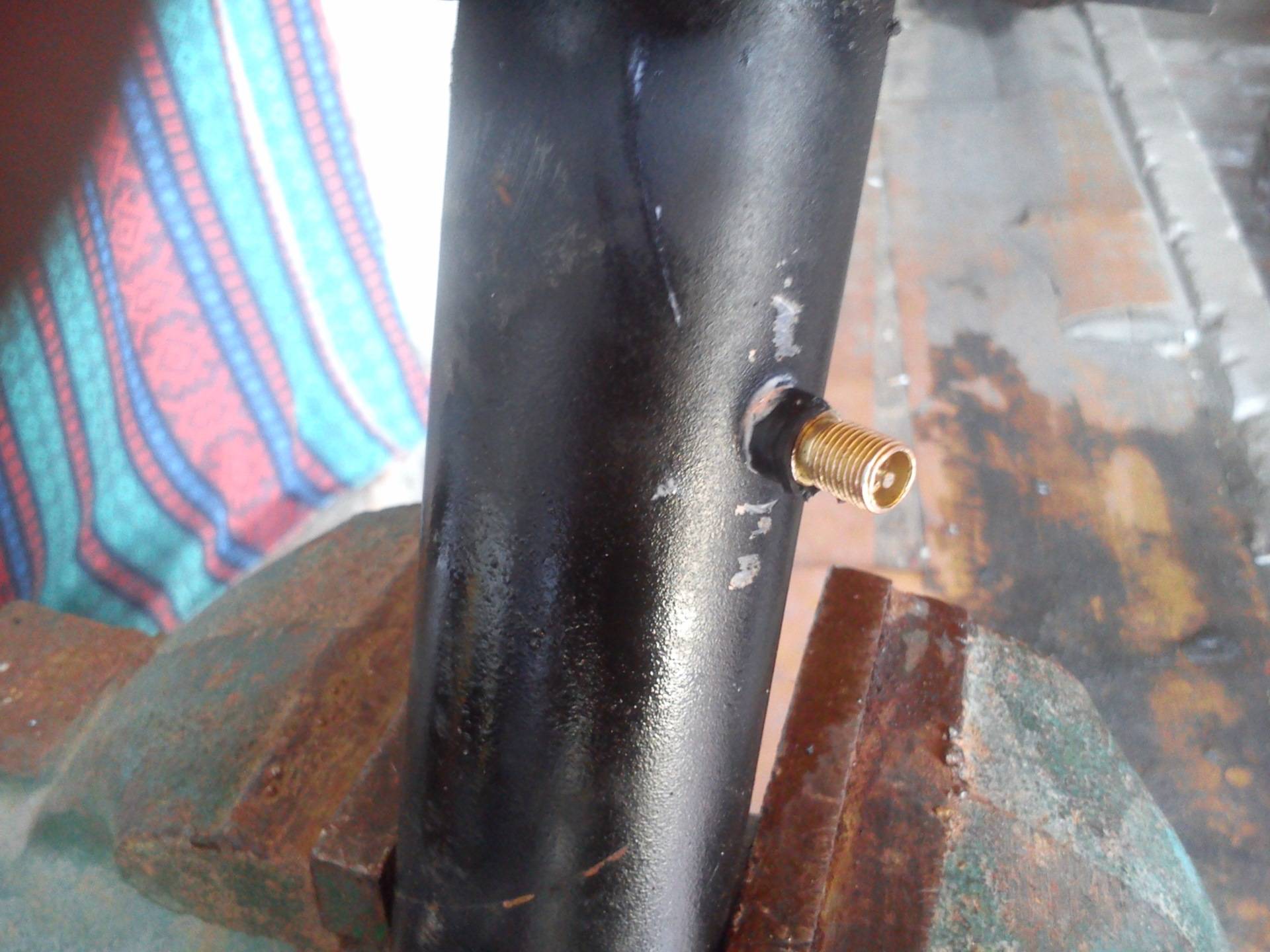 Как производится ремонт стоек амортизатора своими руками