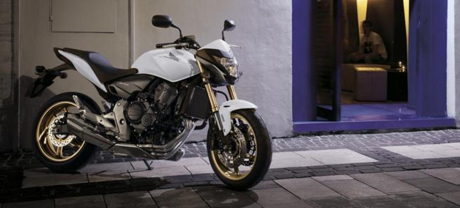 Хонда сб 900 ф хорнет - типичный дорожный мотоцикл