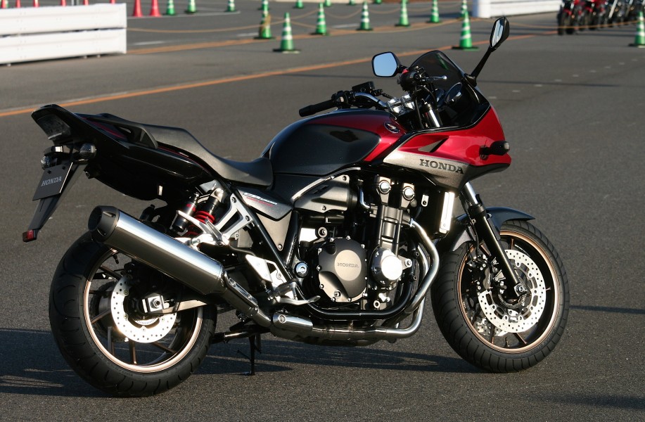 Мотоцикл honda cb 400 ss - идеальный представитель ретро-классики | ⚡chtocar