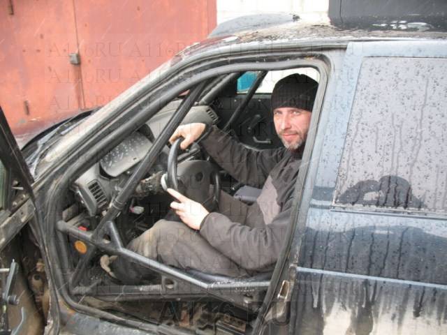 Машина бьется током при выходе что делать
