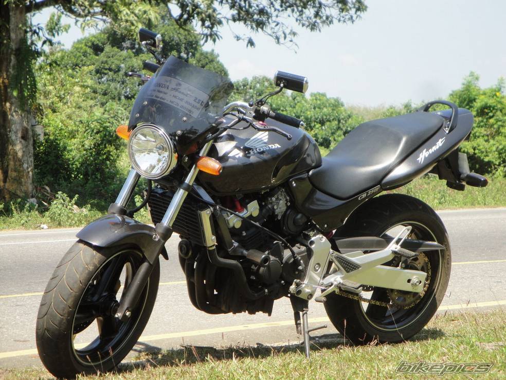 Honda cb250f