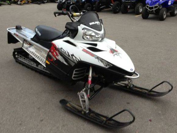Polaris 800 rmk, assault 2010 и 2011 – сходства и отличия