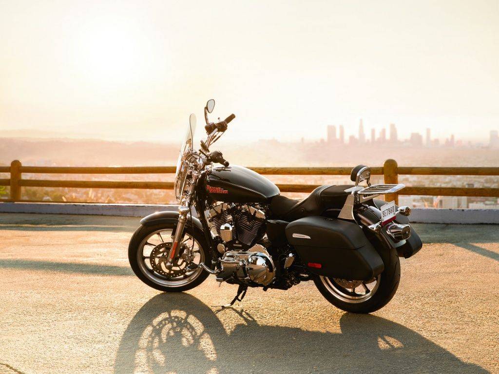 The little touring bike: harley-davidson’s 2015 sportster 1200t superlow review