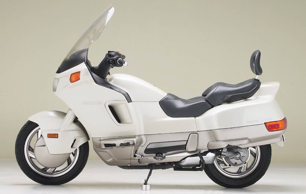Мотоцикл honda pc 800 pacific coast 1994 — освещаем тщательно