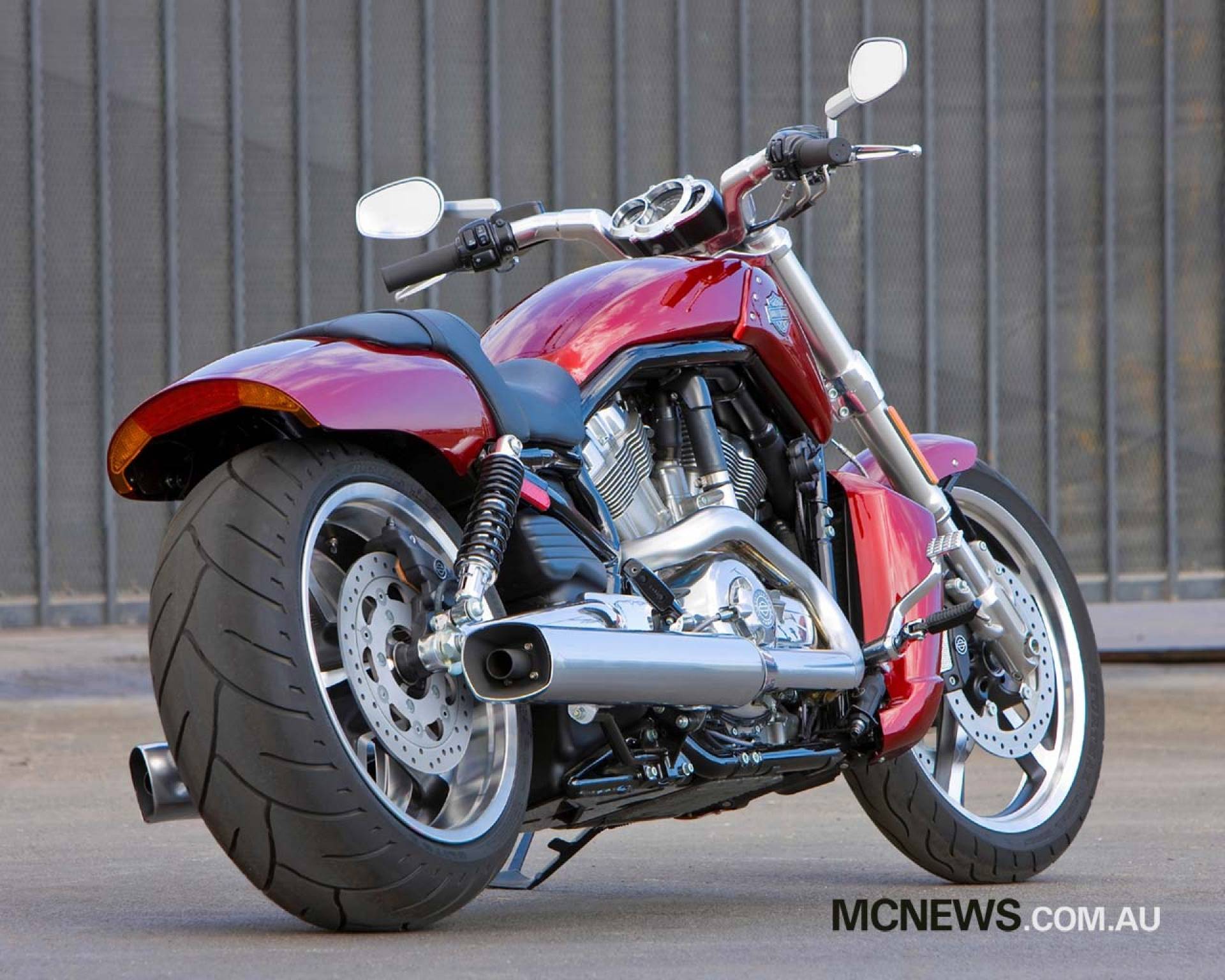Harley-davidson v-rod muscle (2009 - 2018) review