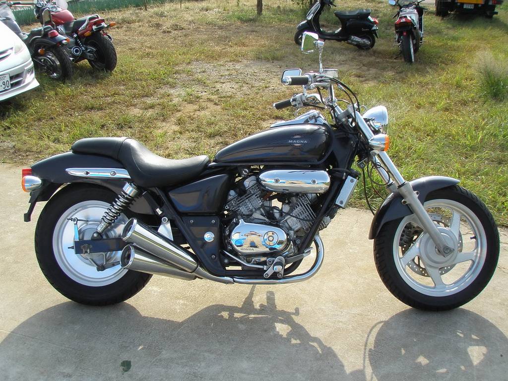 Honda magna 250