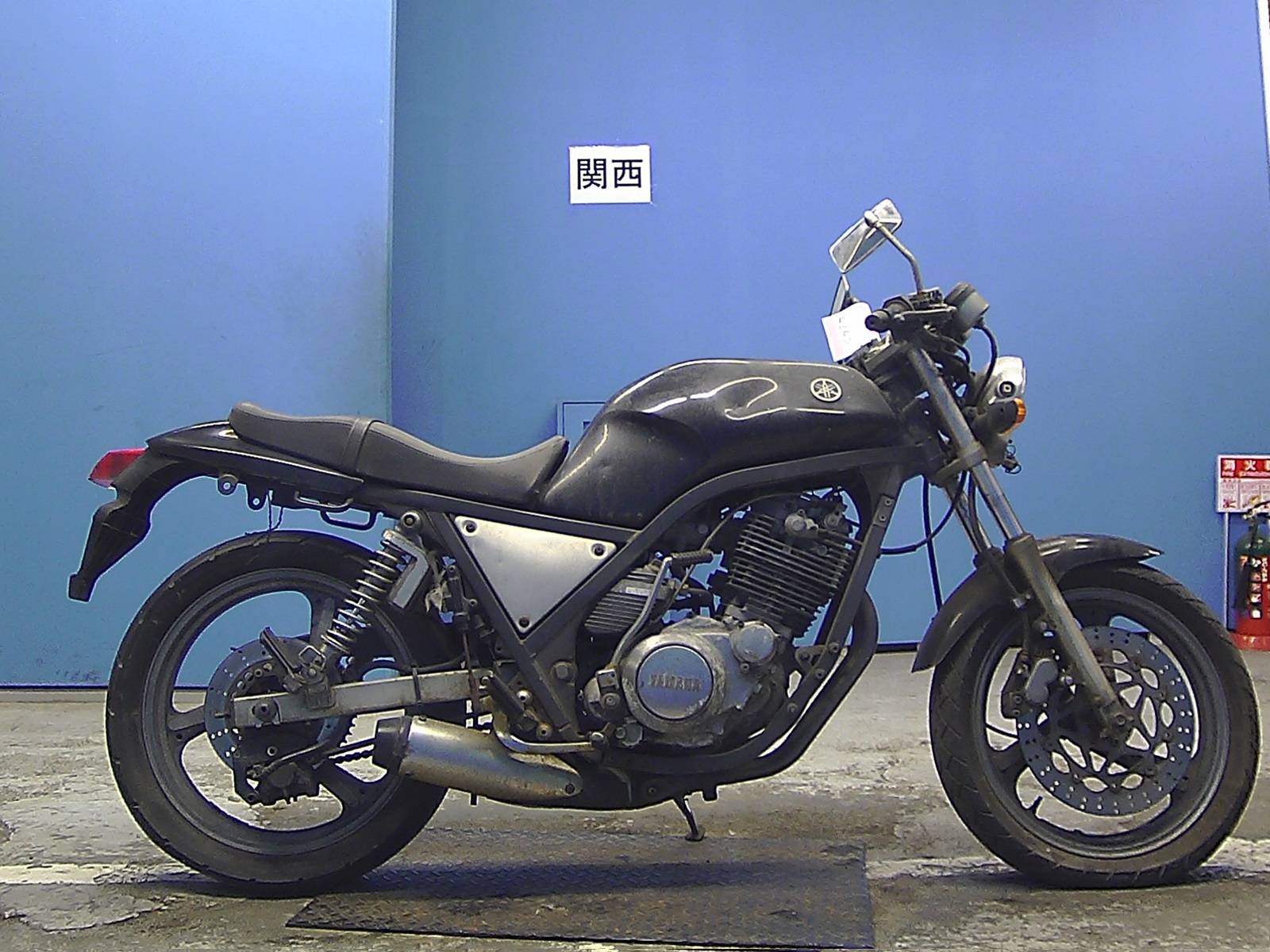 Yamaha srx 400 - простотой и надежный байк