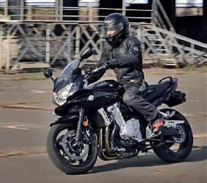 Suzuki gsx1250fa: тест-драйв от журнала за рулем