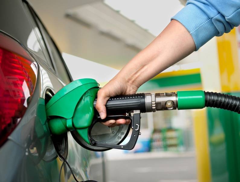 Суда не надо: на азс запретят продажу неавтомобильного топлива | статьи | известия