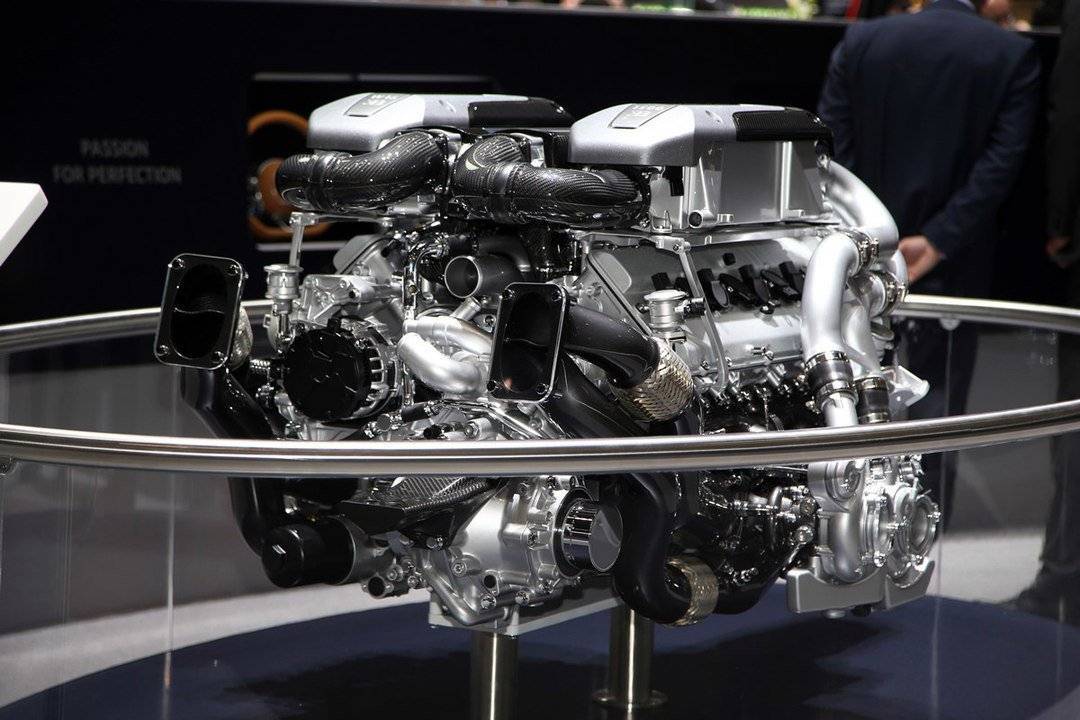 Самые большие и мощные автомобильные двигатели в мире