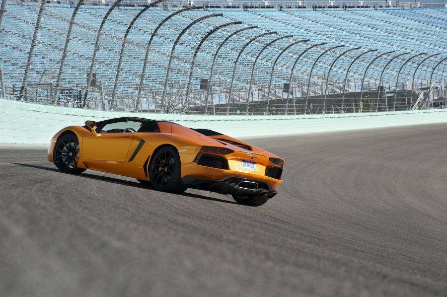 Lamborghini aventador / lp700-4 проходит последние тесты перед премьерой