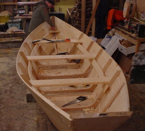 Как построить деревянную лодку своими руками
