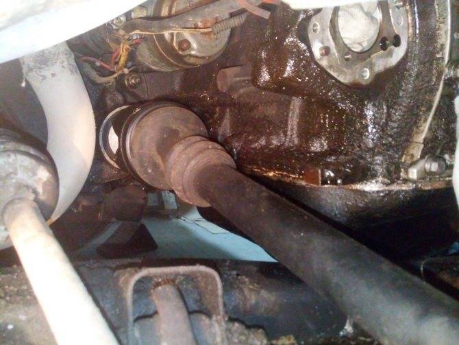 Течет моторное масло из-под фильтра — что делать и почему это происходит? | ford-master.ru