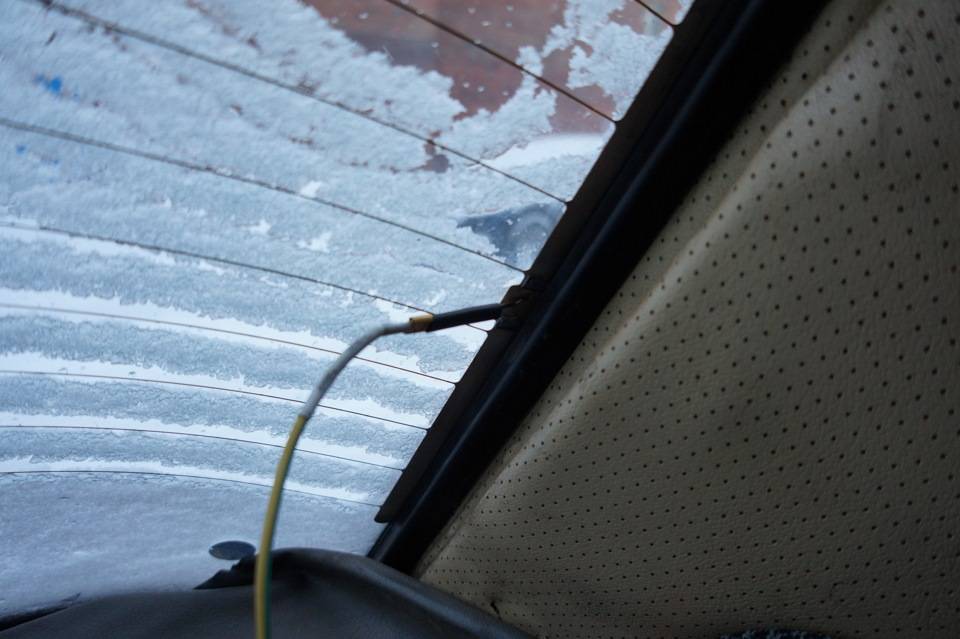 Как восстановить и отремонтировать обогрев заднего стекла, если он не работает