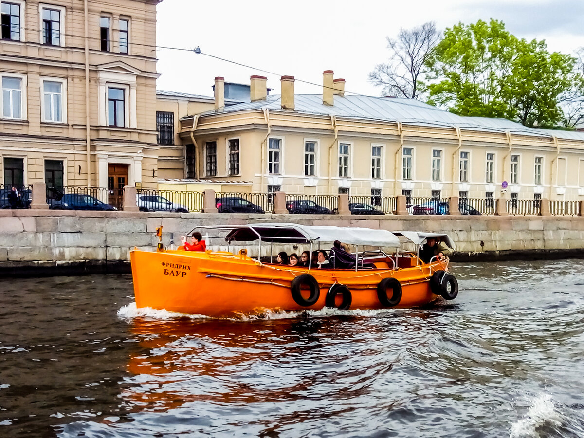 Прогулки по рекам и каналам Санкт-Петербурга 2020
