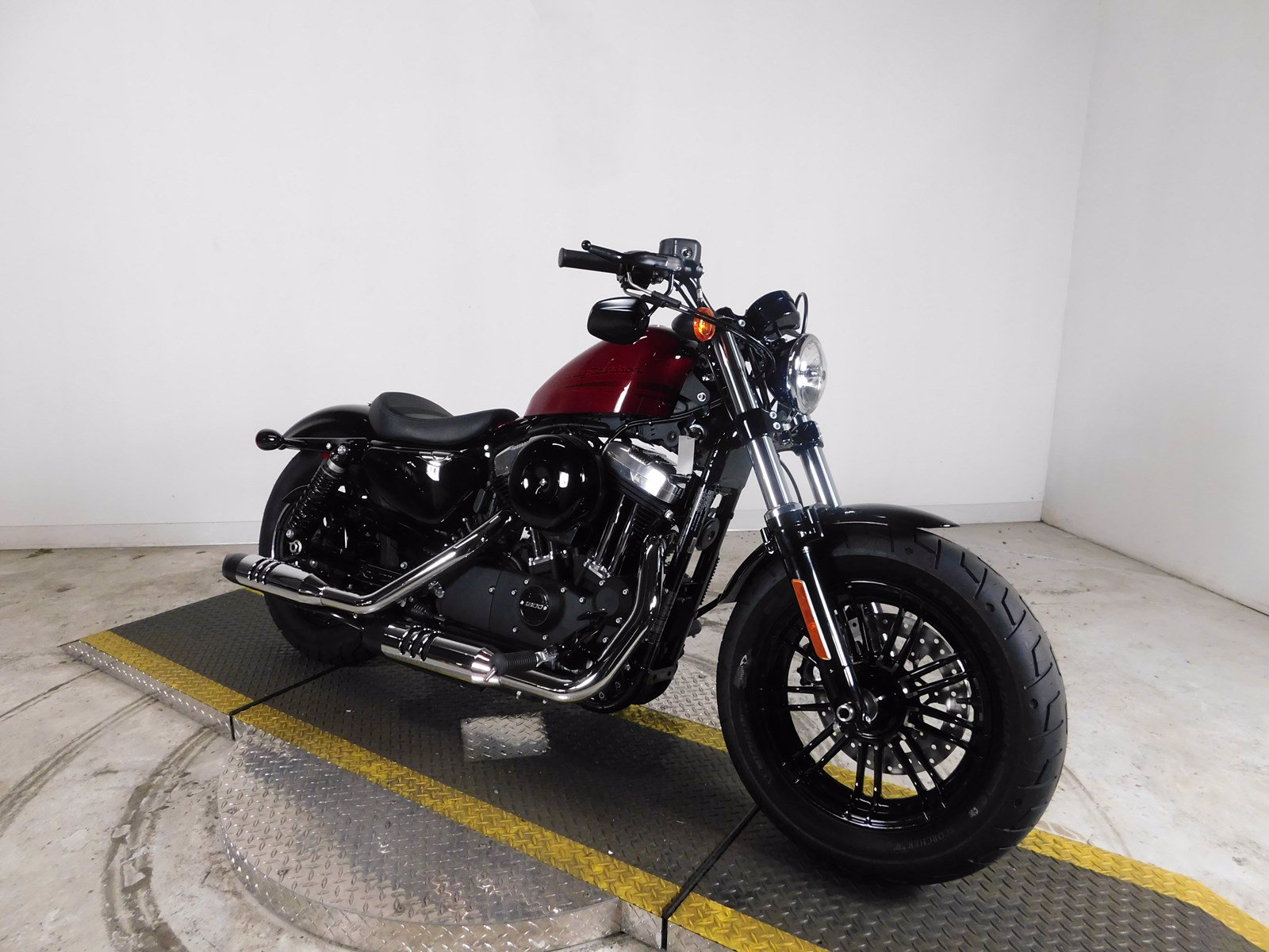 Harley-davidson iron 1200 and forty eight special (2018) | review