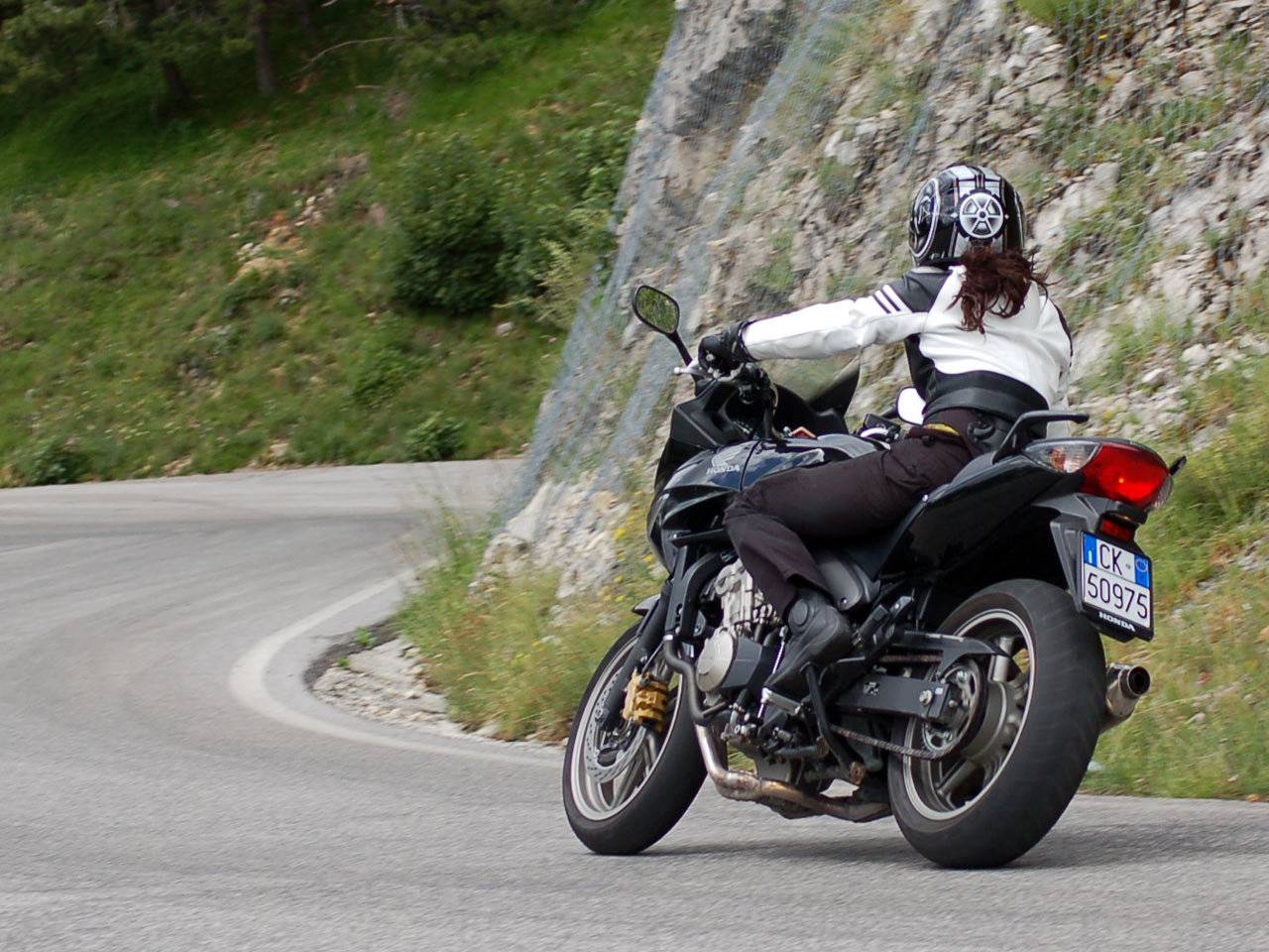 Мотоцикл honda cbf600s abs 2008 - разбираемся во всех подробностях