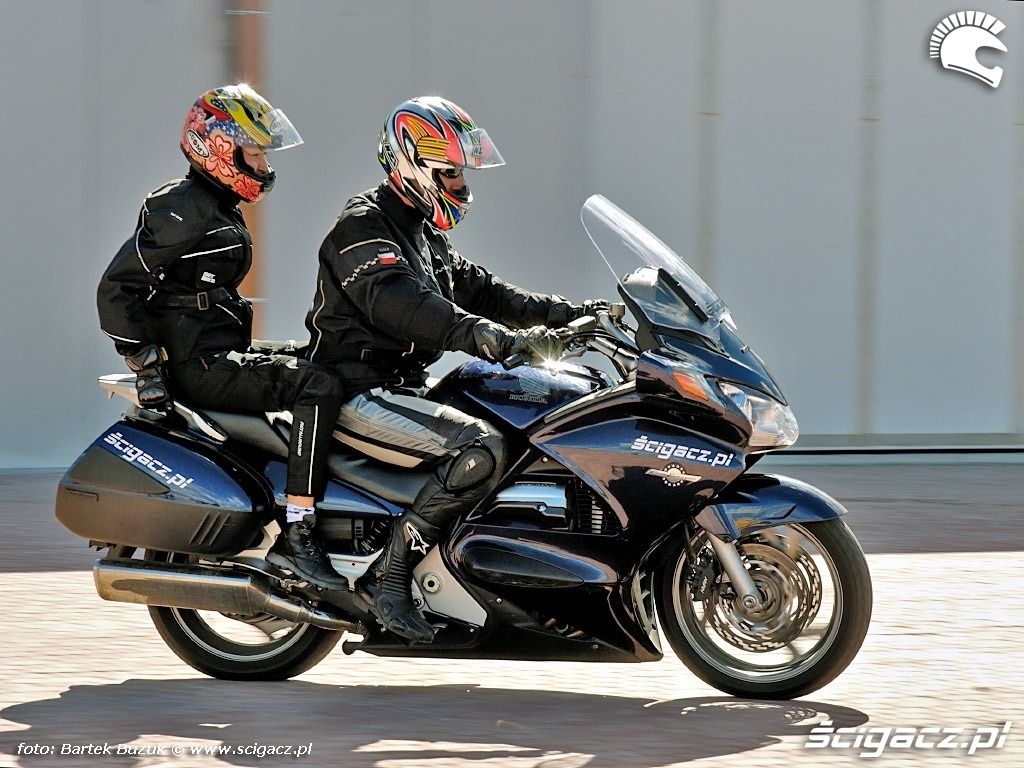 Тест-драйв мотоцикла honda x11 от моторевю. сравнение с yamaha fzs1000.