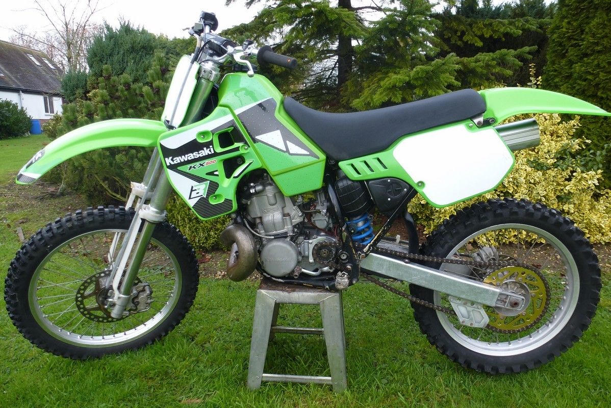 Kawasaki kx 250 – это легендарный кроссовый мотоцикл