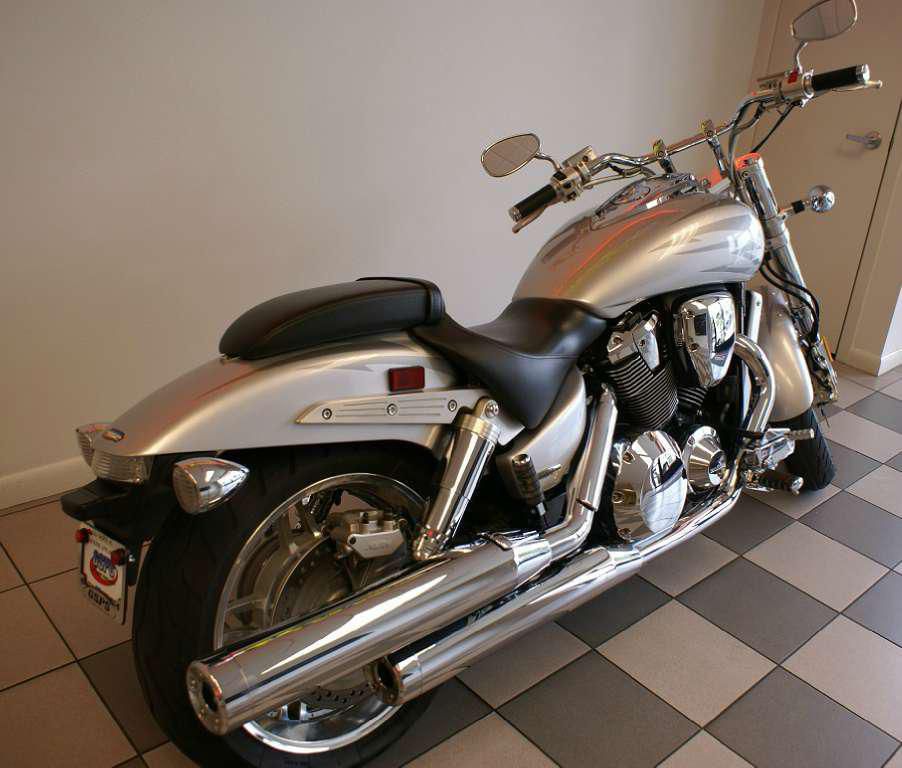 Мотоцикл honda vtx1800 f 2007 - рассмотрим во всех подробностях