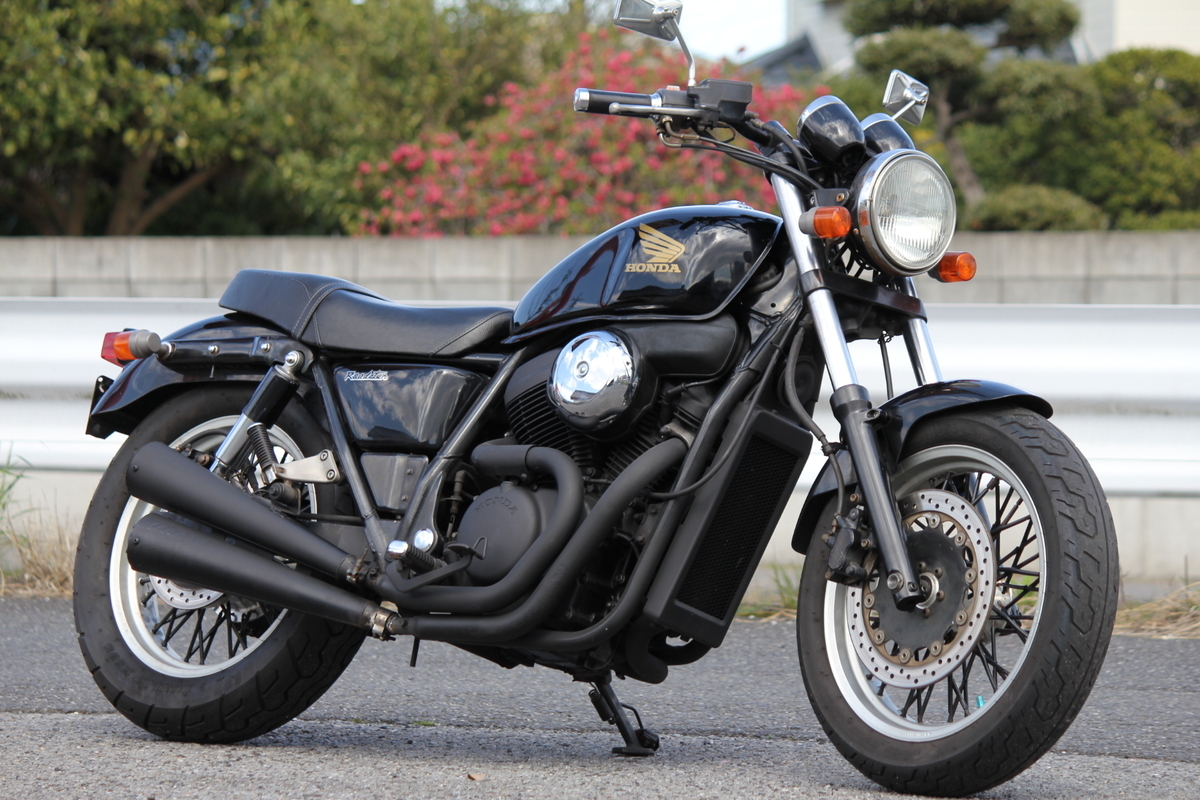 Обзор мотоцикла honda vrx 400 roadster